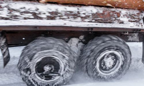 spinning-wheels-in-the-snow