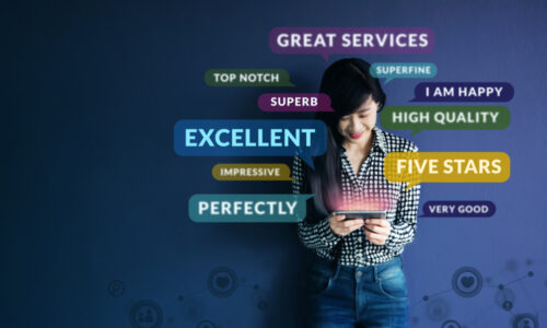 customer experience - Happy customer giving good customer experience rating.