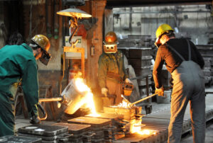 foundry pouring casting